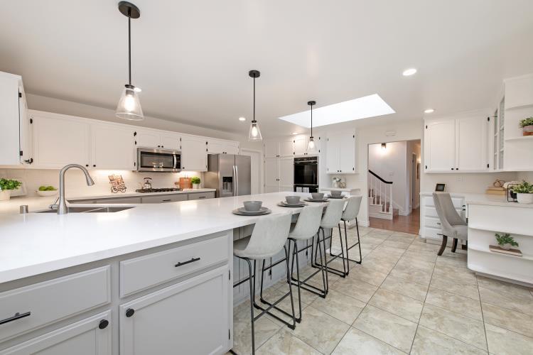 Detail Gallery Image 12 of 44 For 4867 Anna Dr, San Jose,  CA 95124 - 5 Beds | 4 Baths