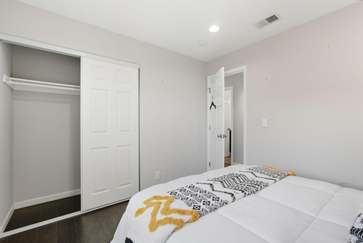 Detail Gallery Image 26 of 51 For 2673 Toy Ln, San Jose,  CA 95121 - 4 Beds | 2/1 Baths