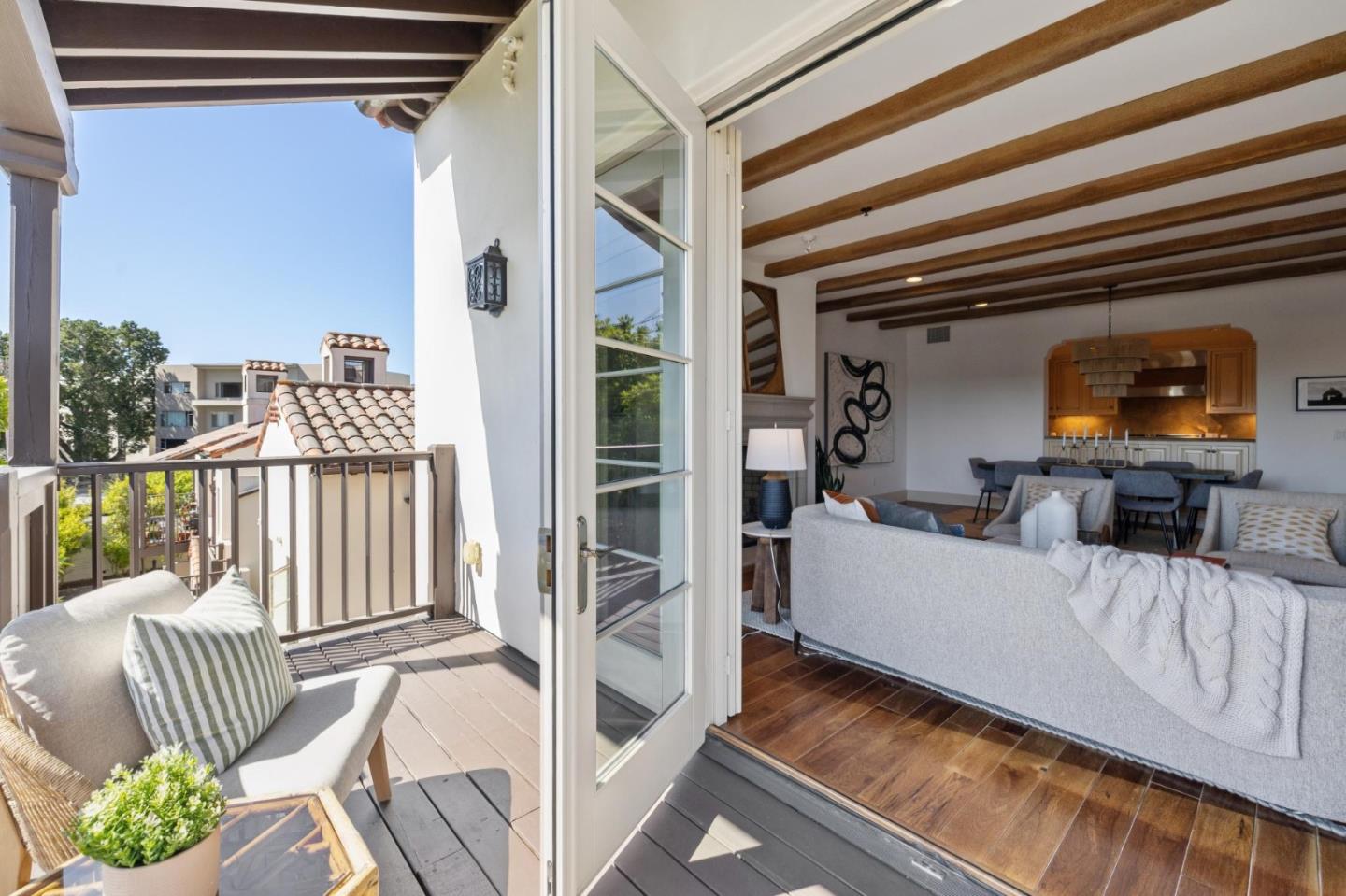 Detail Gallery Image 18 of 70 For 149 W 3rd Ave, San Mateo,  CA 94402 - 2 Beds | 2 Baths