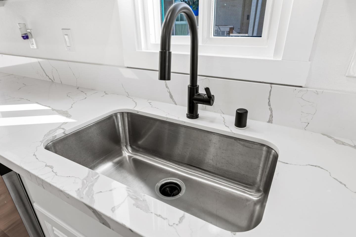 Detail Gallery Image 13 of 43 For 20 Russell Rd #86,  Salinas,  CA 93906 - 3 Beds | 2 Baths