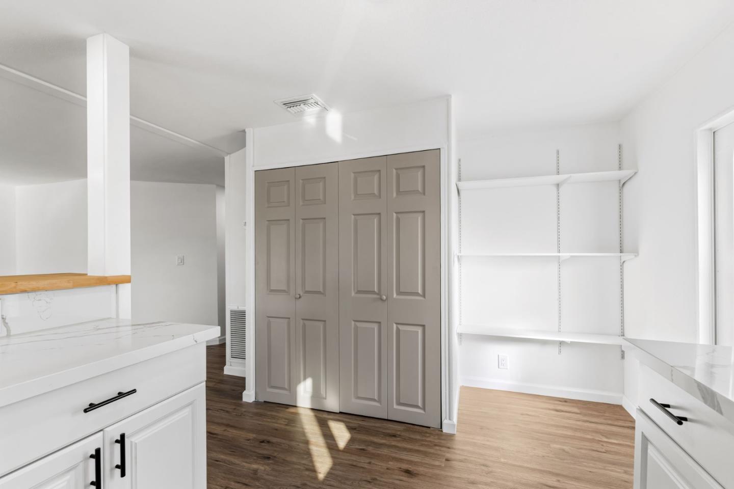 Detail Gallery Image 15 of 43 For 20 Russell Rd #86,  Salinas,  CA 93906 - 3 Beds | 2 Baths