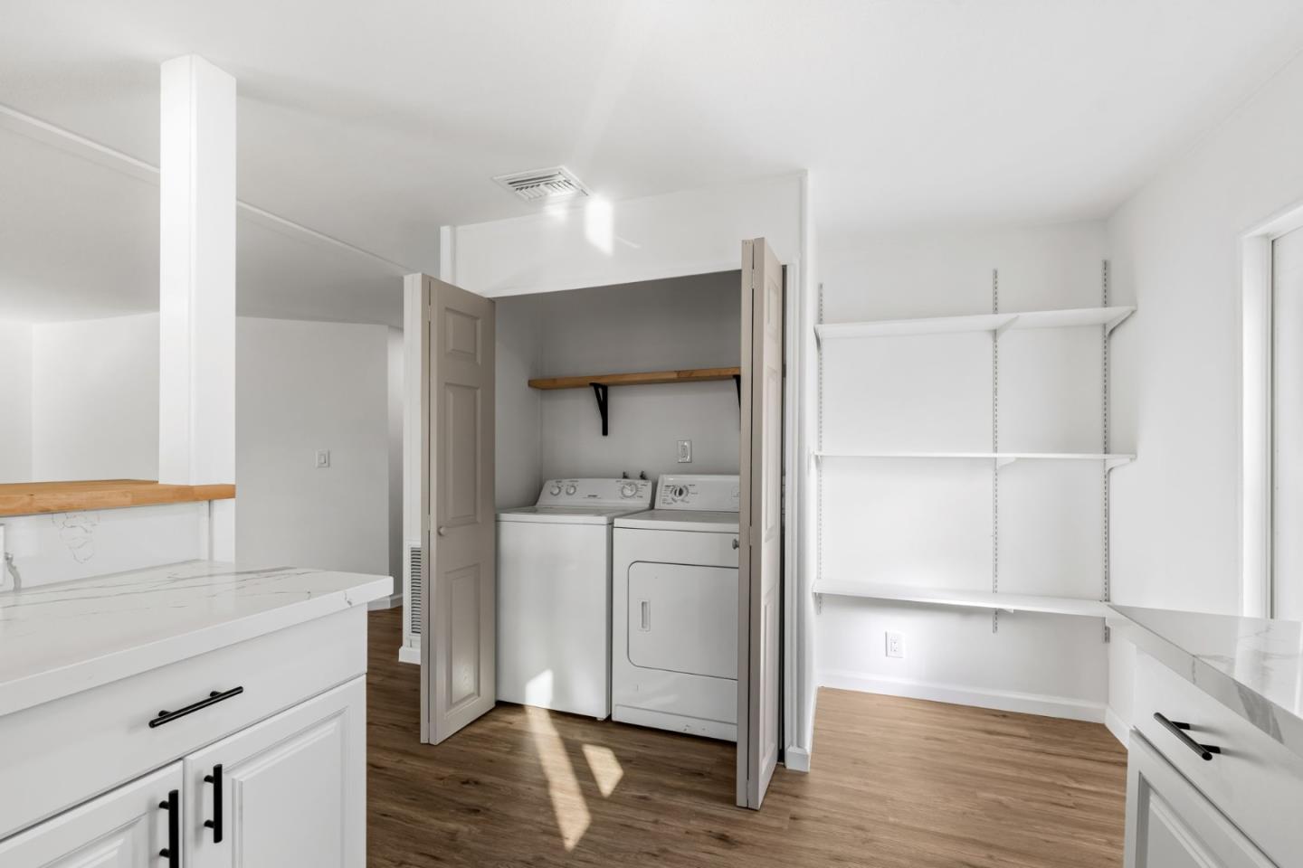 Detail Gallery Image 16 of 43 For 20 Russell Rd #86,  Salinas,  CA 93906 - 3 Beds | 2 Baths