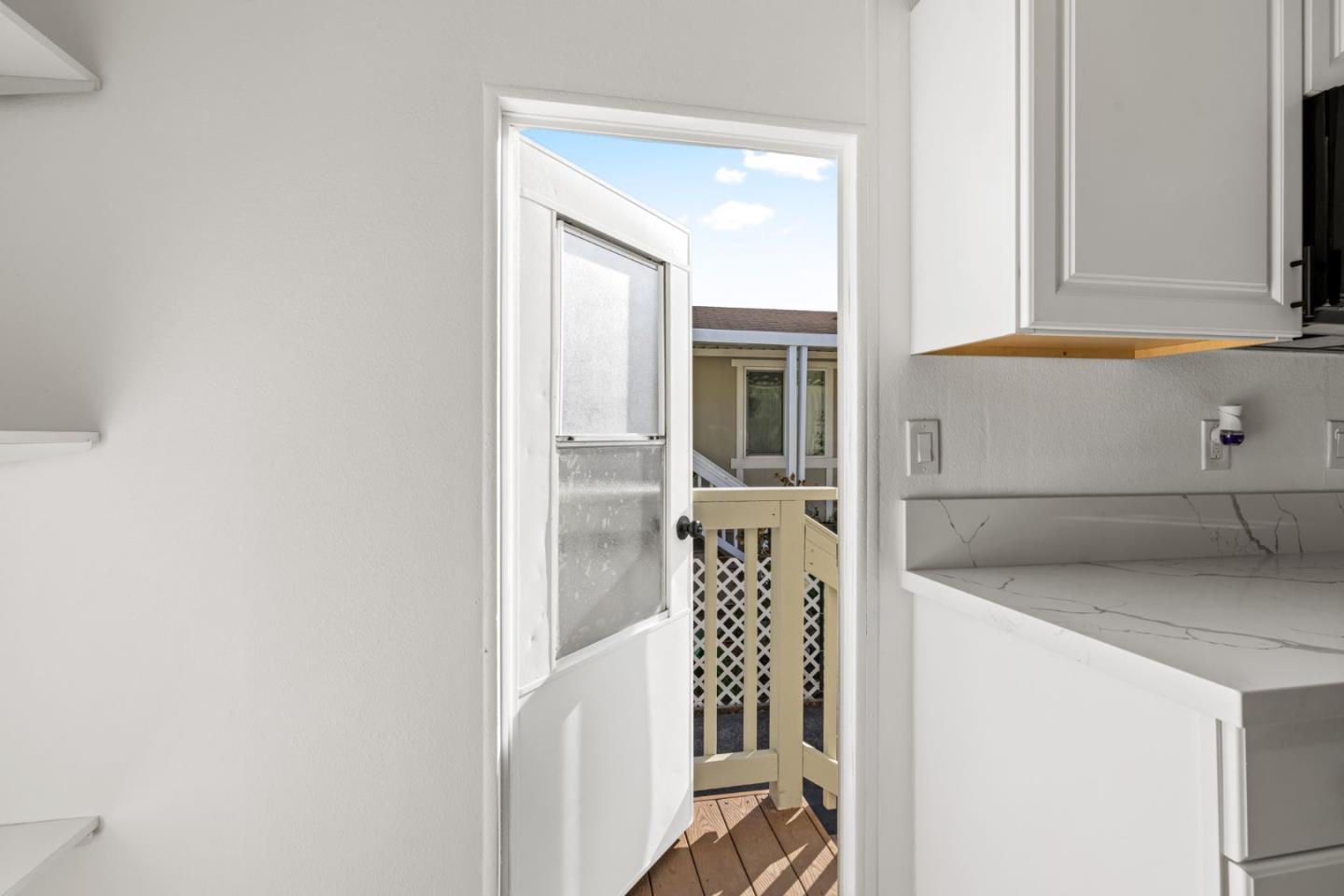 Detail Gallery Image 17 of 43 For 20 Russell Rd #86,  Salinas,  CA 93906 - 3 Beds | 2 Baths