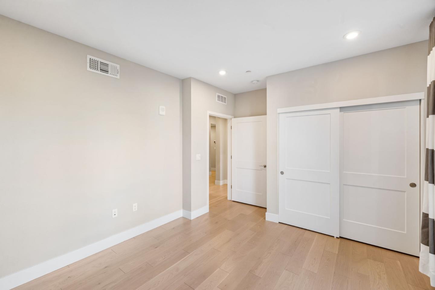 Detail Gallery Image 13 of 37 For 45009 Challenge Cmn #301,  Fremont,  CA 94538 - 3 Beds | 2/1 Baths