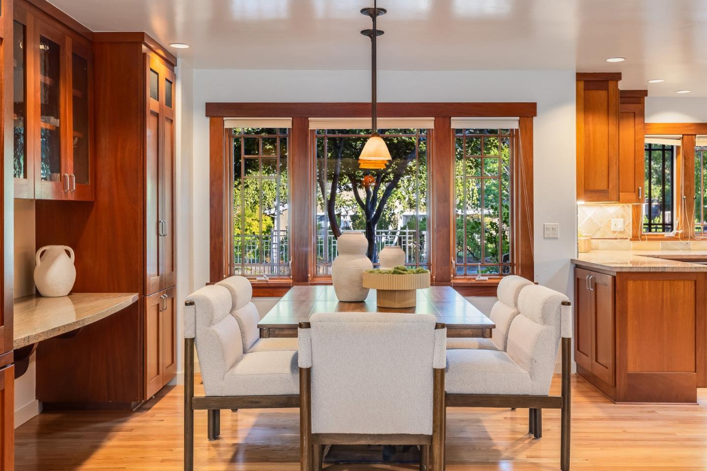 Detail Gallery Image 12 of 75 For 13961 Fremont Pines Ln, Los Altos Hills,  CA 94022 - 5 Beds | 4 Baths