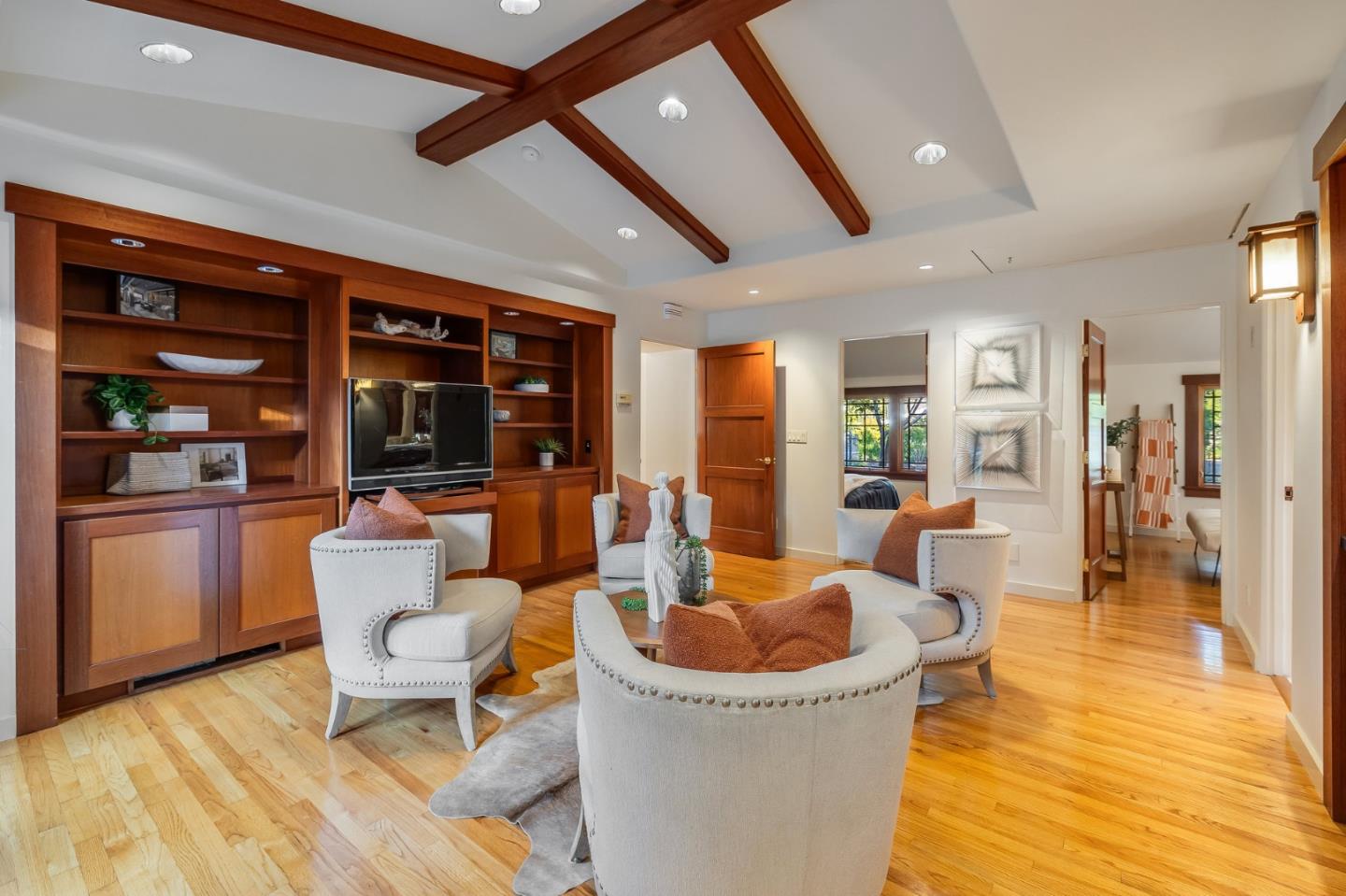 Detail Gallery Image 21 of 75 For 13961 Fremont Pines Ln, Los Altos Hills,  CA 94022 - 5 Beds | 4 Baths