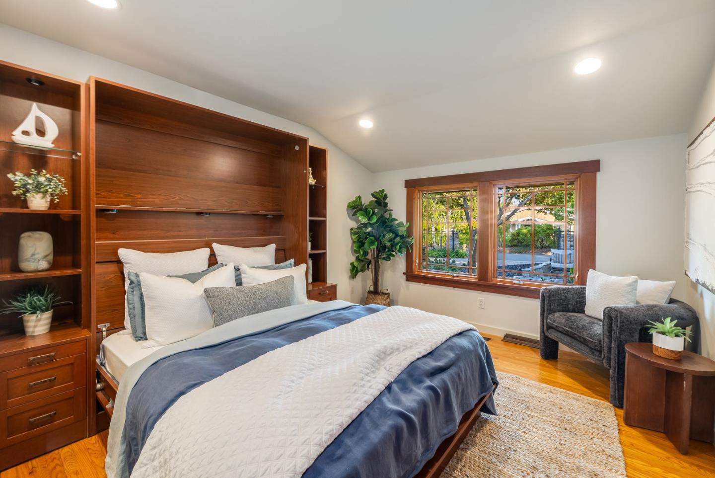 Detail Gallery Image 22 of 75 For 13961 Fremont Pines Ln, Los Altos Hills,  CA 94022 - 5 Beds | 4 Baths