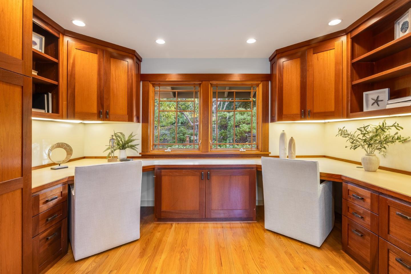 Detail Gallery Image 29 of 75 For 13961 Fremont Pines Ln, Los Altos Hills,  CA 94022 - 5 Beds | 4 Baths