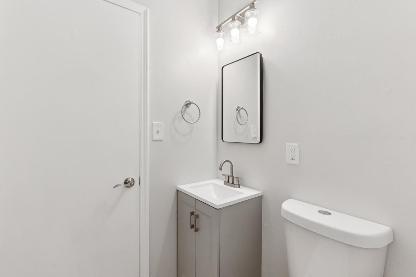 Detail Gallery Image 18 of 40 For 1398 Boysea Dr, San Jose,  CA 95118 - 3 Beds | 1/1 Baths