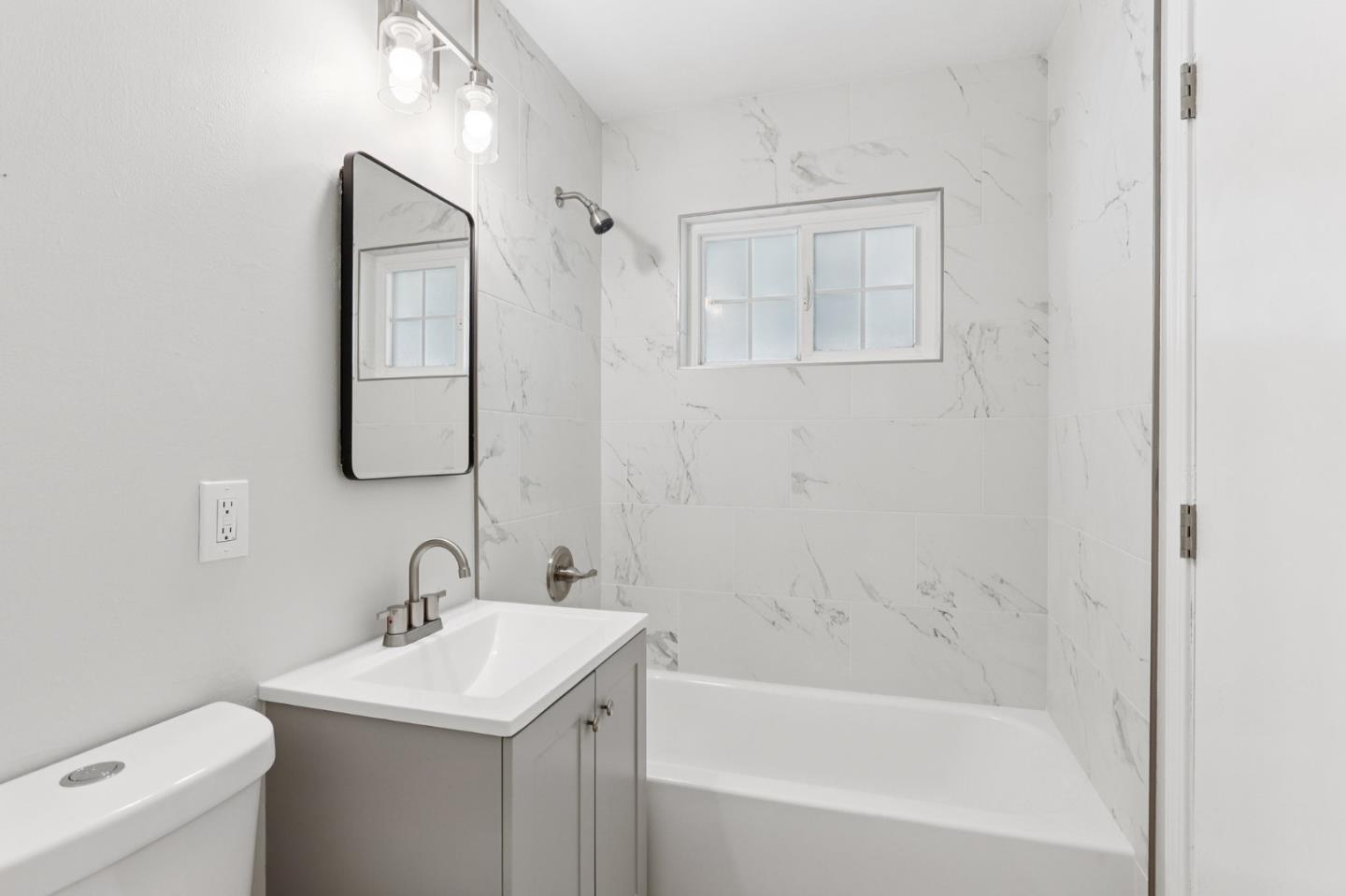 Detail Gallery Image 19 of 40 For 1398 Boysea Dr, San Jose,  CA 95118 - 3 Beds | 1/1 Baths