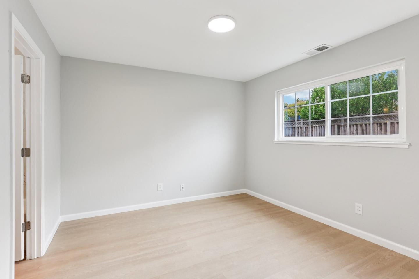 Detail Gallery Image 20 of 40 For 1398 Boysea Dr, San Jose,  CA 95118 - 3 Beds | 1/1 Baths