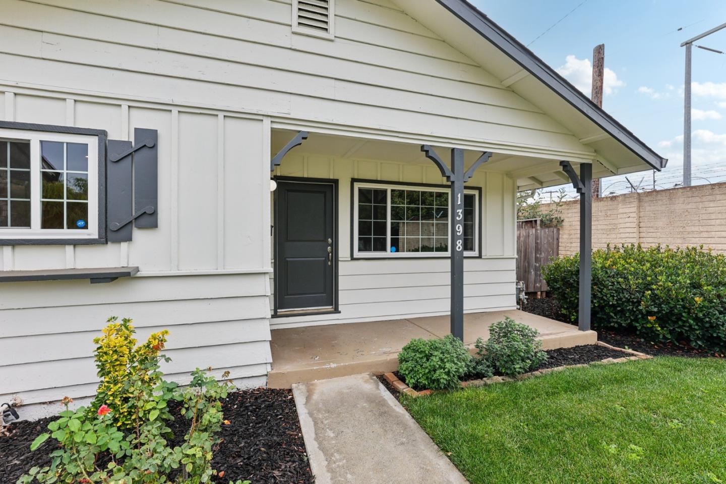 Detail Gallery Image 5 of 40 For 1398 Boysea Dr, San Jose,  CA 95118 - 3 Beds | 1/1 Baths