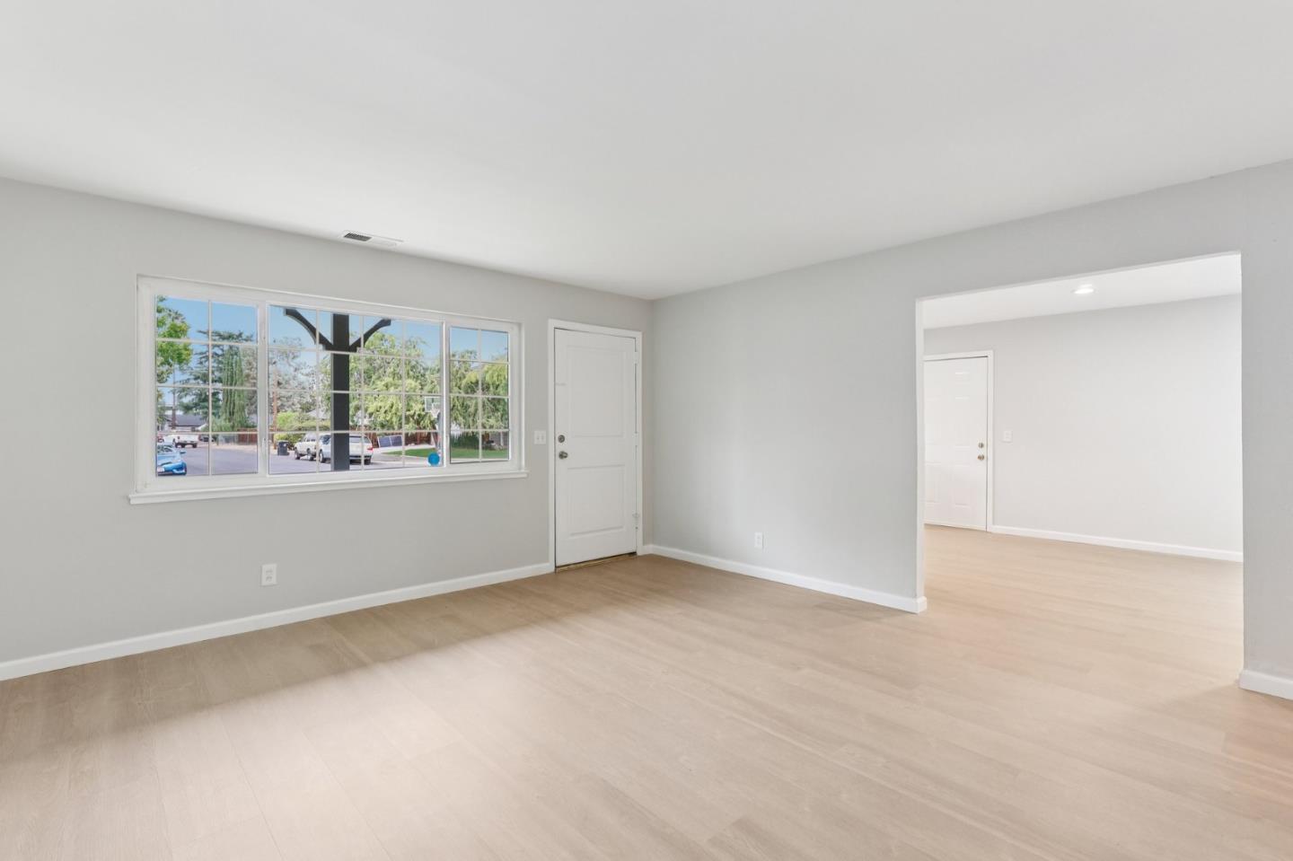 Detail Gallery Image 8 of 40 For 1398 Boysea Dr, San Jose,  CA 95118 - 3 Beds | 1/1 Baths