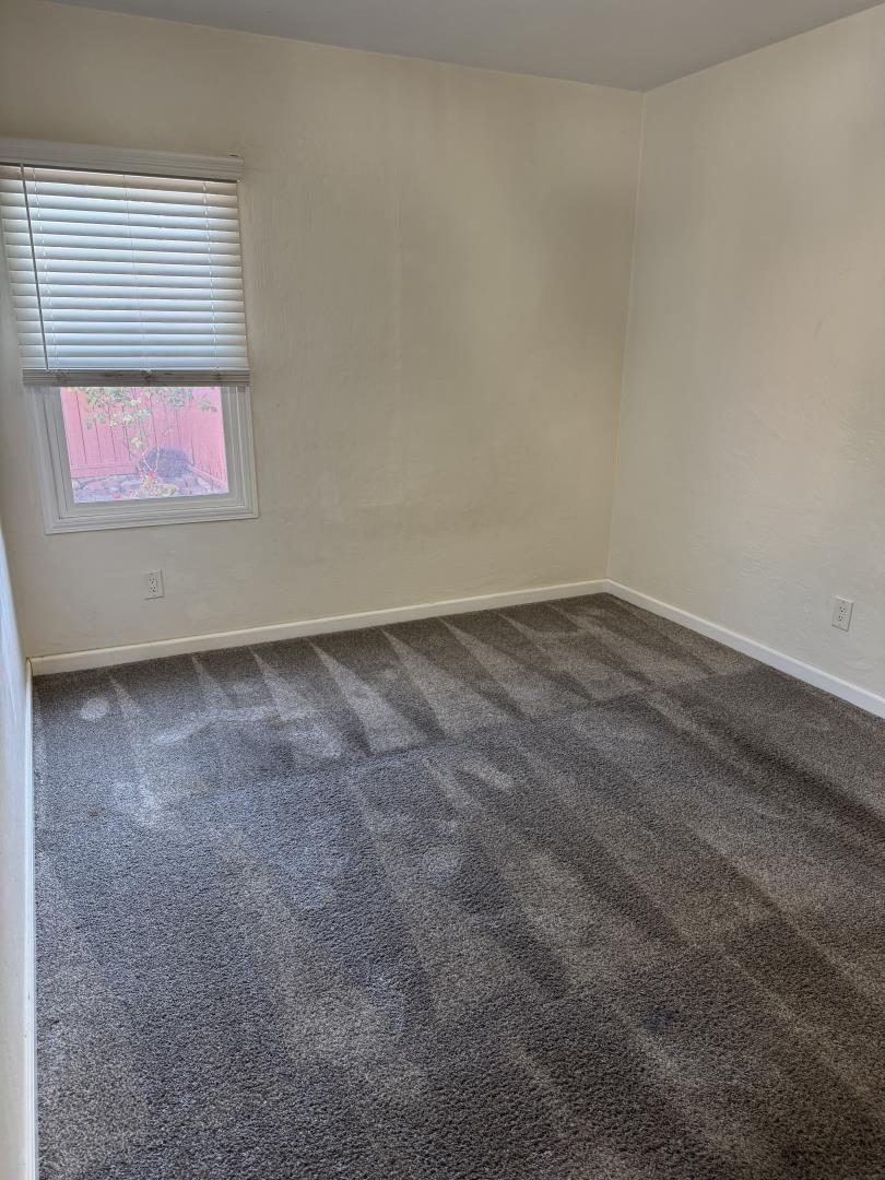 Detail Gallery Image 11 of 37 For 24545 Leona Dr, Hayward,  CA 94542 - 5 Beds | 2 Baths