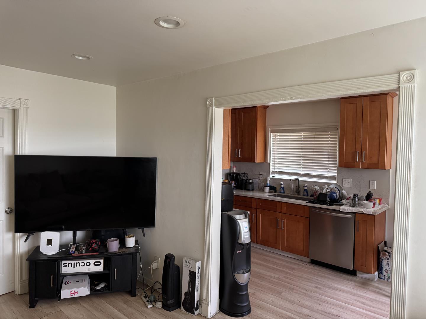 Detail Gallery Image 31 of 37 For 24545 Leona Dr, Hayward,  CA 94542 - 5 Beds | 2 Baths