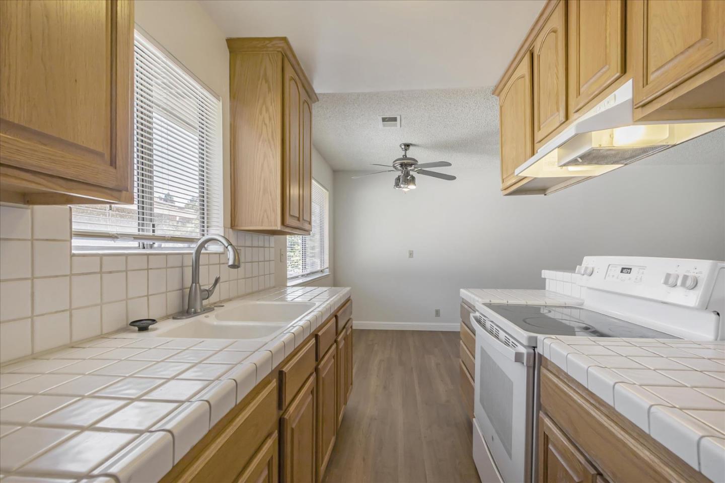 Detail Gallery Image 13 of 28 For 825 N Capitol Ave #4,  San Jose,  CA 95133 - 2 Beds | 1 Baths