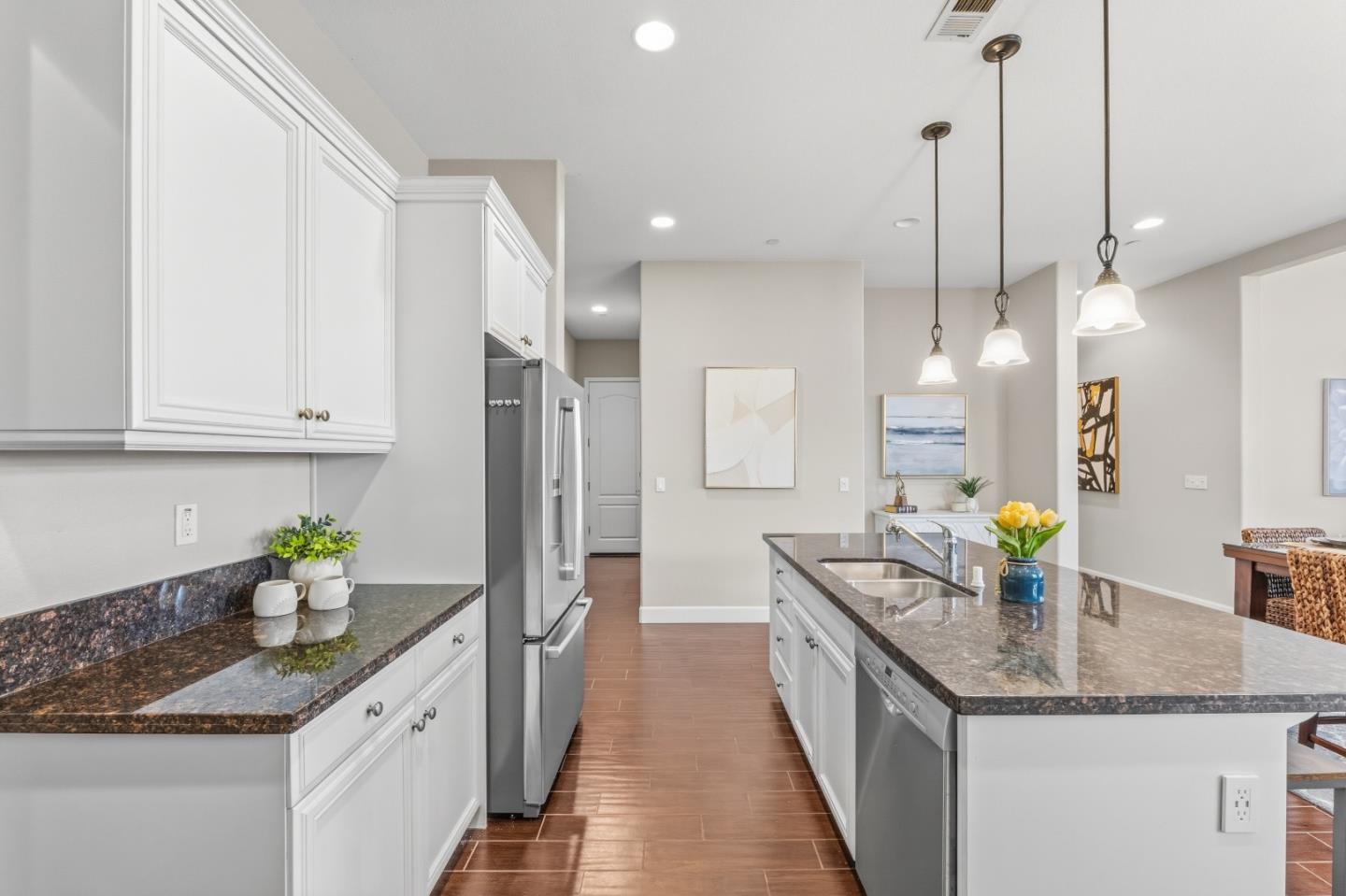 Detail Gallery Image 13 of 65 For 3716 Chiavari Way, Manteca,  CA 95337 - 3 Beds | 2/1 Baths