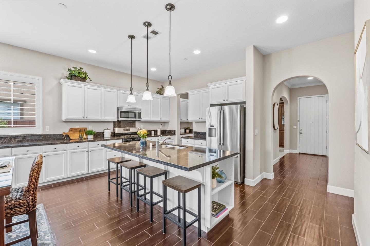 Detail Gallery Image 15 of 65 For 3716 Chiavari Way, Manteca,  CA 95337 - 3 Beds | 2/1 Baths