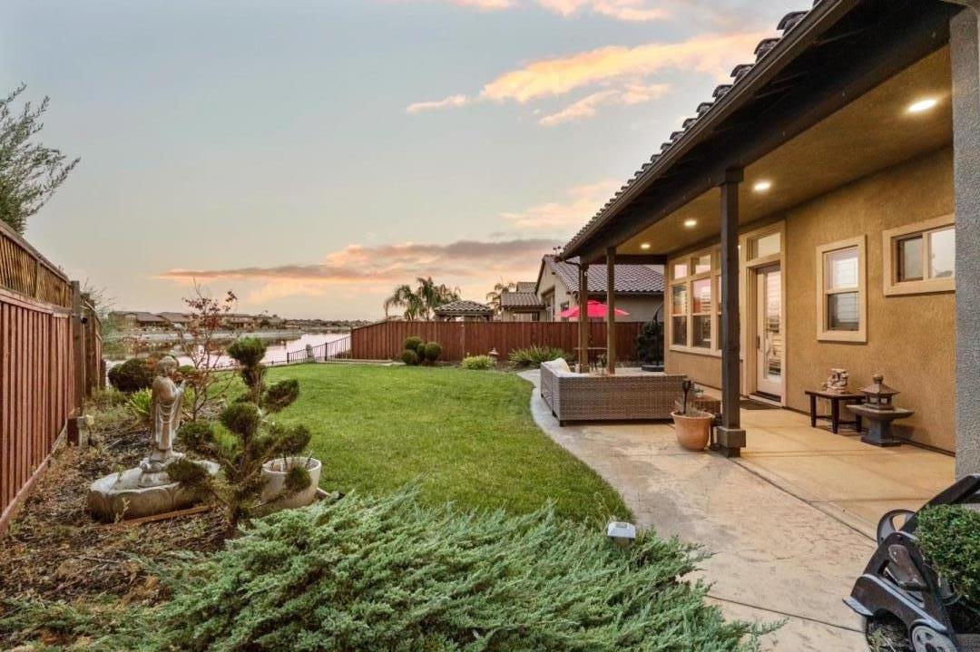 Detail Gallery Image 3 of 65 For 3716 Chiavari Way, Manteca,  CA 95337 - 3 Beds | 2/1 Baths