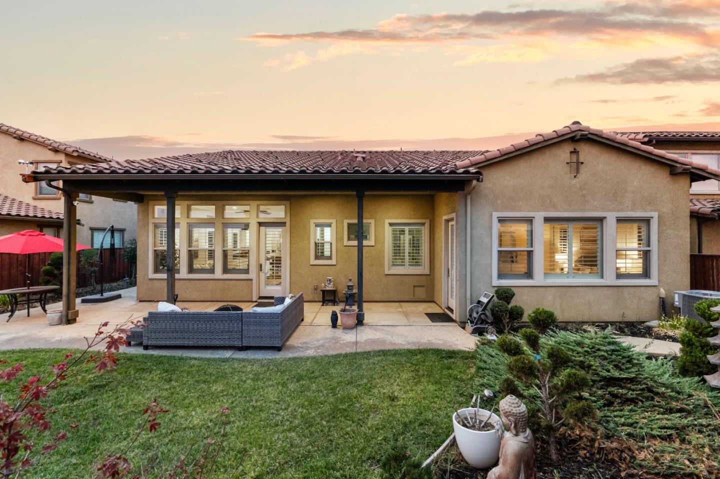 Detail Gallery Image 4 of 65 For 3716 Chiavari Way, Manteca,  CA 95337 - 3 Beds | 2/1 Baths