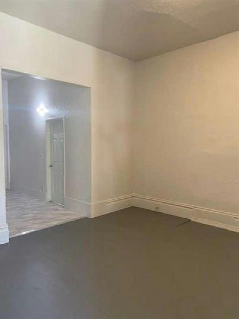 Detail Gallery Image 5 of 9 For 111 W Poplar St, Stockton,  CA 95202 - – Beds | – Baths