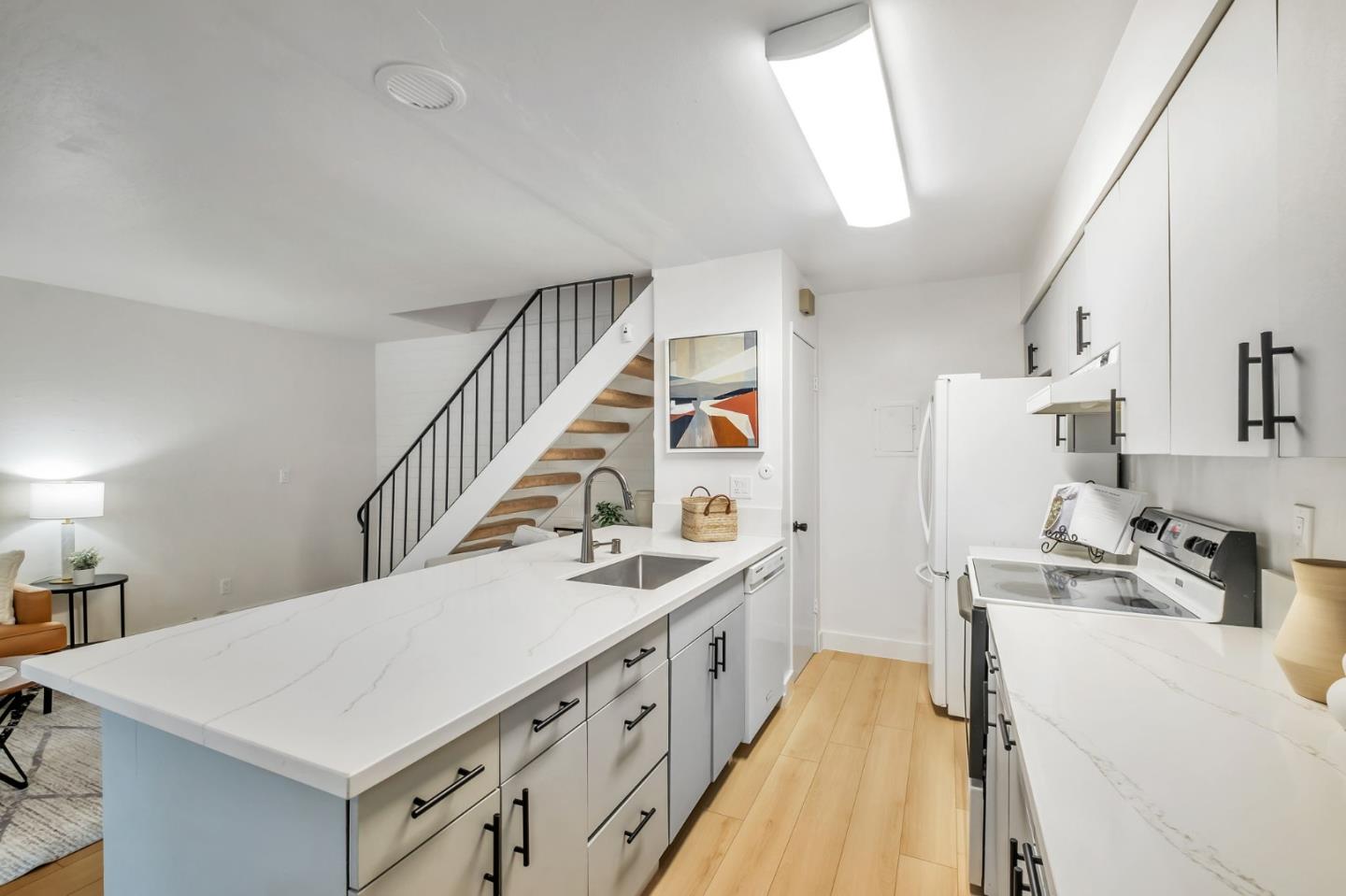 Detail Gallery Image 7 of 24 For 2224 Peacock Pl #3,  Union City,  CA 94587 - 2 Beds | 1 Baths