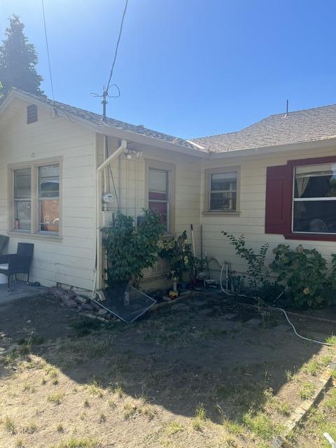 Detail Gallery Image 5 of 12 For 1017 W 14th St, Antioch,  CA 94509 - 3 Beds | 1 Baths