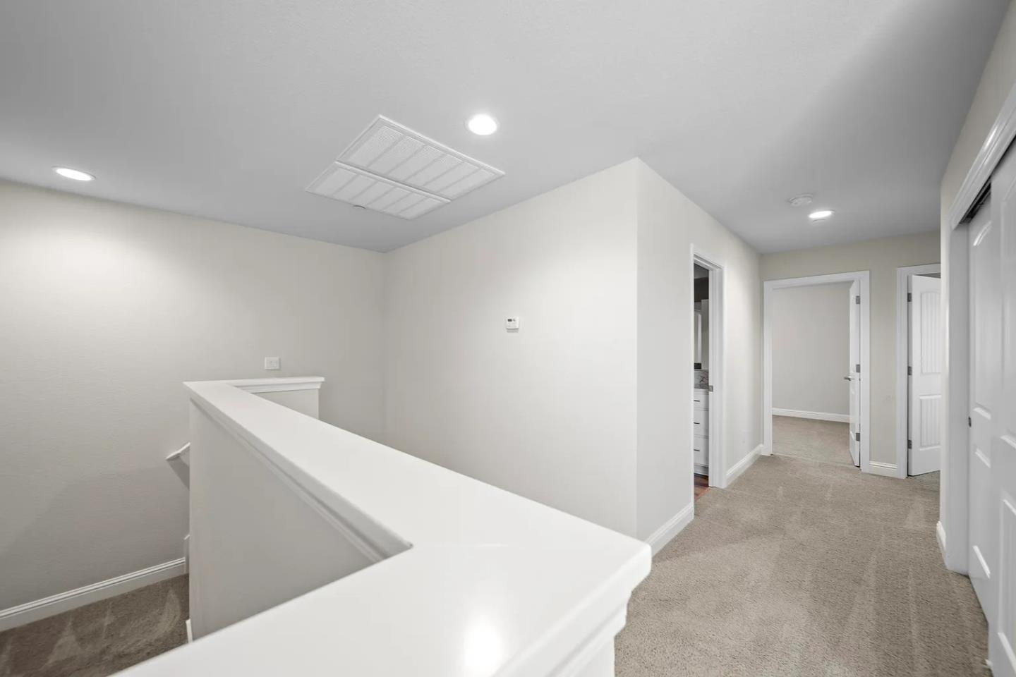 Detail Gallery Image 12 of 20 For 887 Congaree Ln, Redding,  CA 96001 - 4 Beds | 2/1 Baths