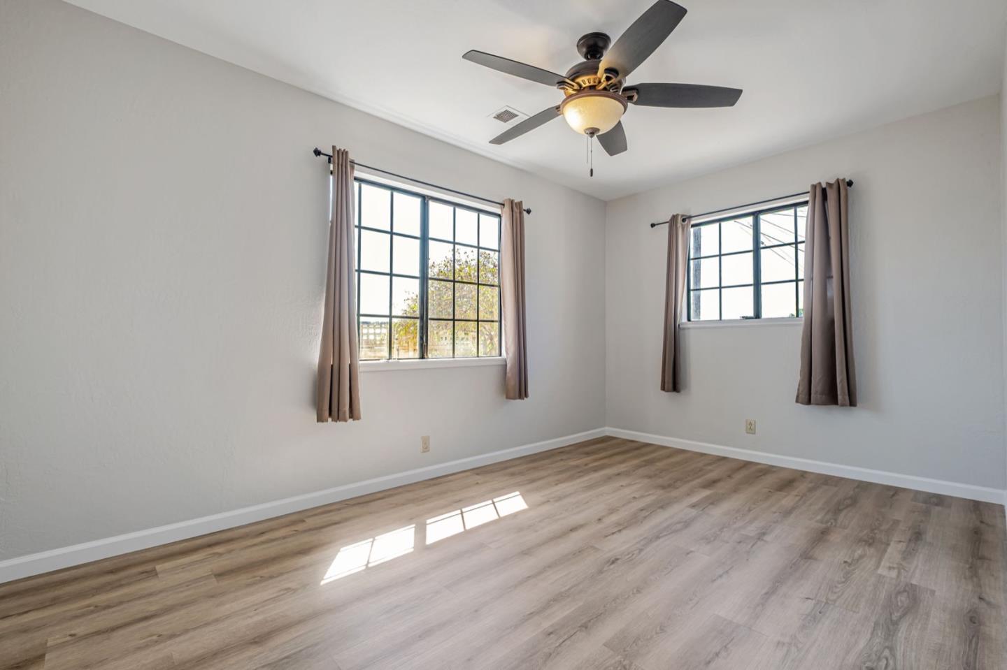 Detail Gallery Image 16 of 30 For 16265 Lyle St, Castro Valley,  CA 94578 - 5 Beds | 2 Baths