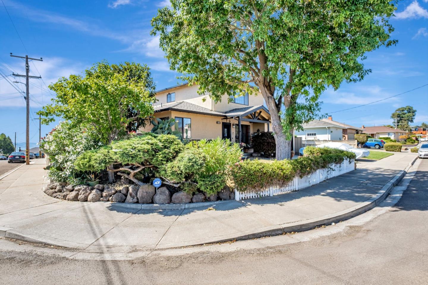 Detail Gallery Image 27 of 30 For 16265 Lyle St, Castro Valley,  CA 94578 - 5 Beds | 2 Baths