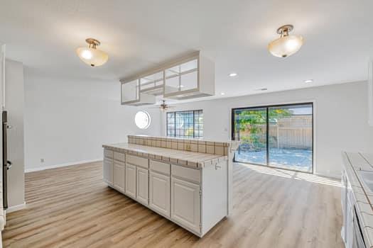 Detail Gallery Image 6 of 30 For 16265 Lyle St, Castro Valley,  CA 94578 - 5 Beds | 2 Baths