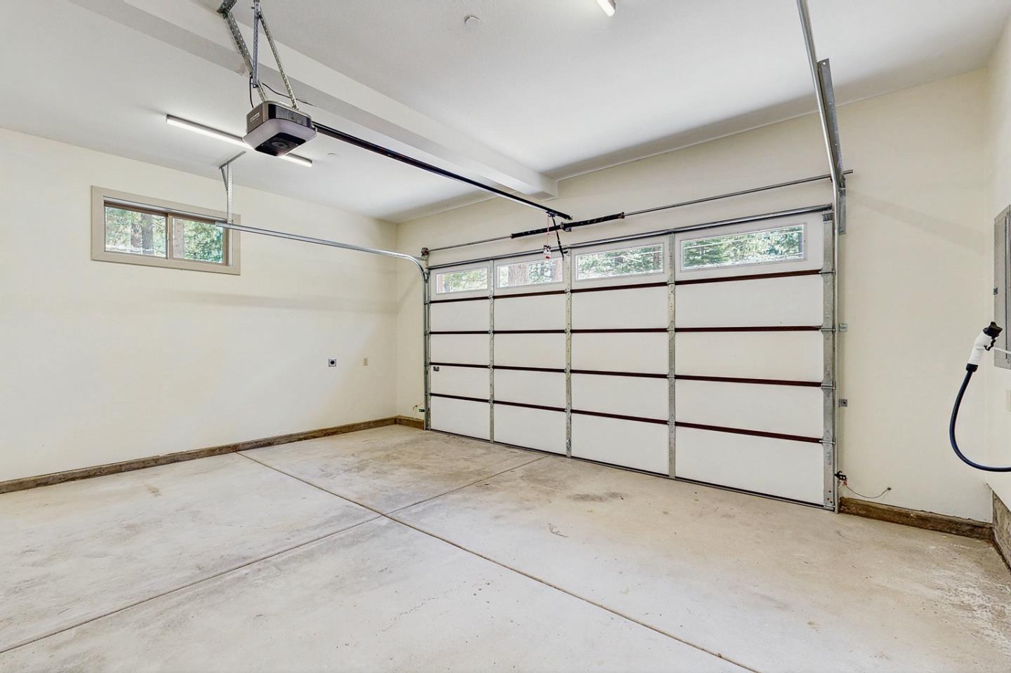 Detail Gallery Image 35 of 37 For 1188 Tokochi St, South Lake Tahoe,  CA 96150 - 3 Beds | 2/1 Baths