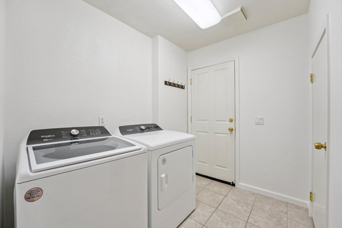 Detail Gallery Image 36 of 61 For 2245 Silver Blossom Ct, San Jose,  CA 95138 - 2 Beds | 2 Baths