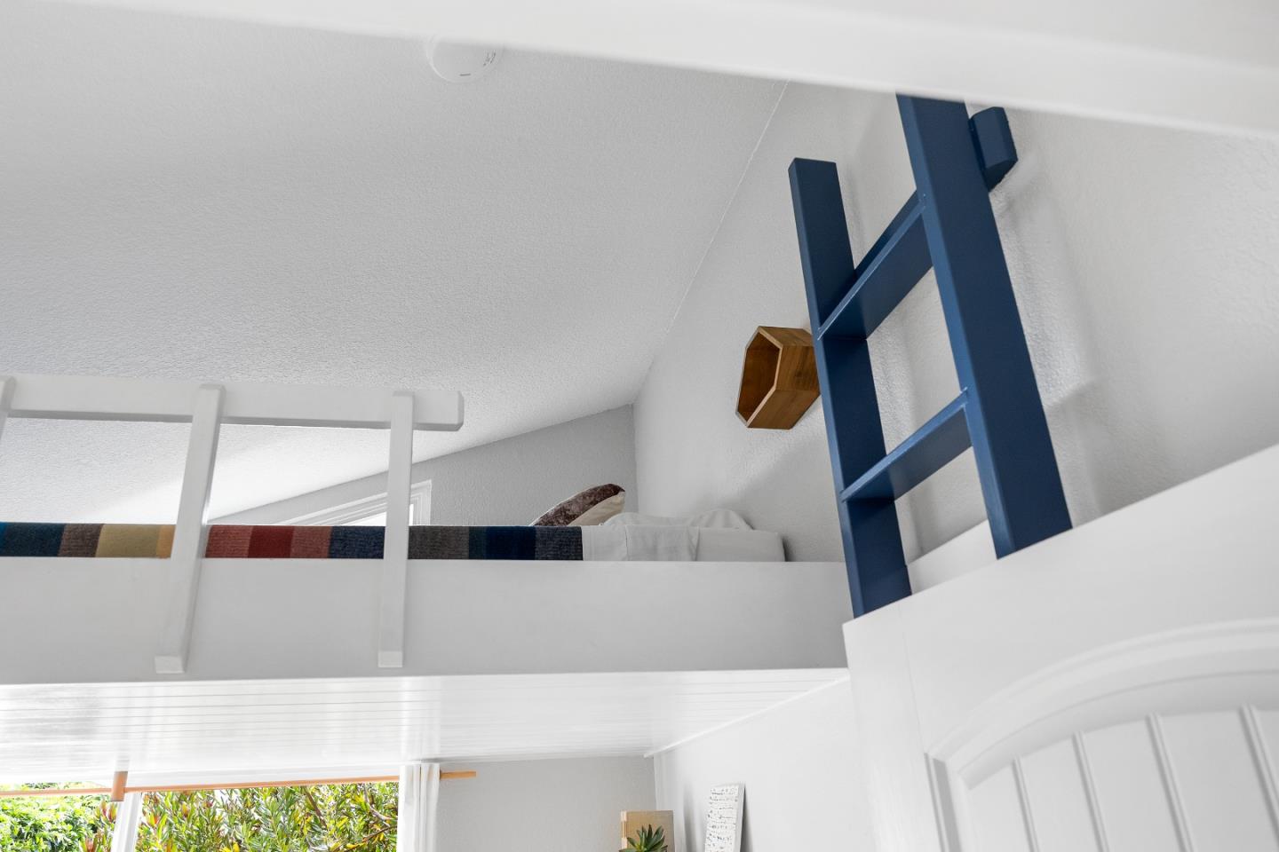 Detail Gallery Image 25 of 48 For 1203 Andrew Ln, Santa Cruz,  CA 95062 - 2 Beds | 2 Baths