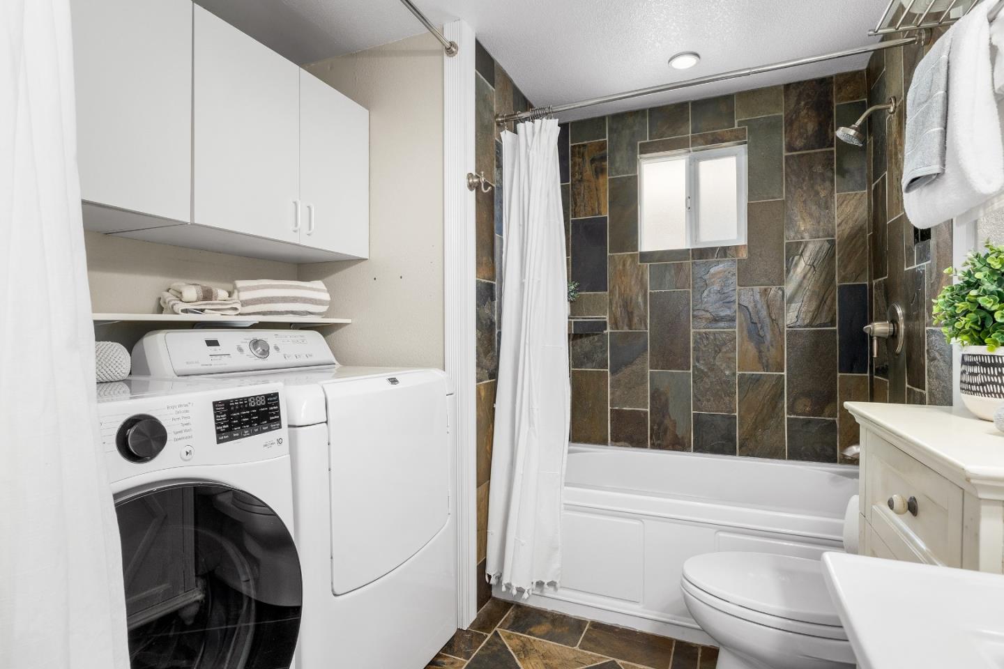 Detail Gallery Image 28 of 48 For 1203 Andrew Ln, Santa Cruz,  CA 95062 - 2 Beds | 2 Baths