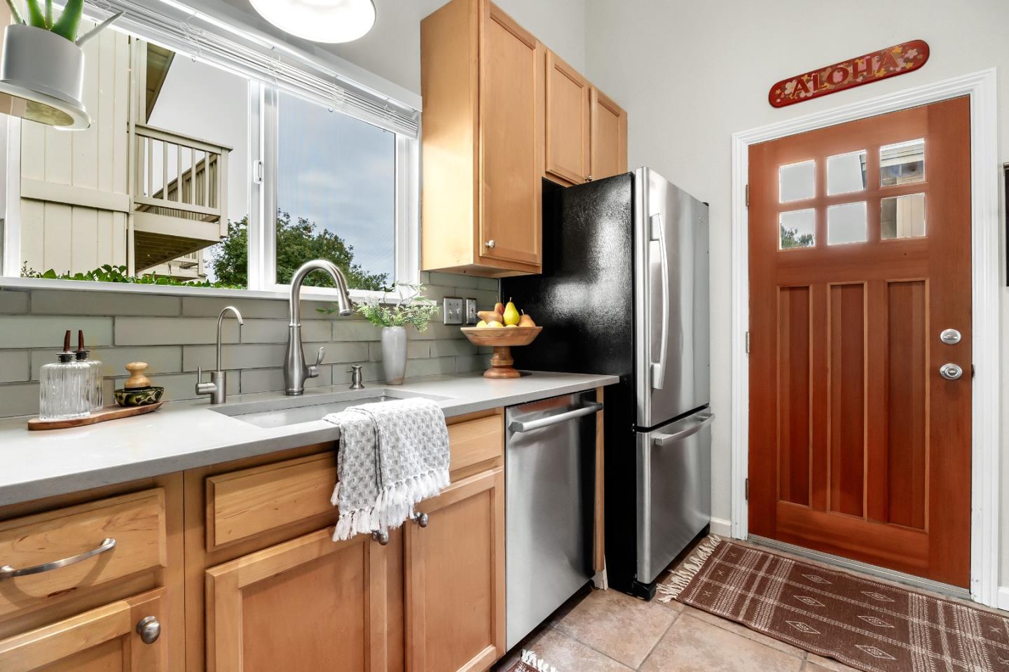 Detail Gallery Image 4 of 48 For 1203 Andrew Ln, Santa Cruz,  CA 95062 - 2 Beds | 2 Baths