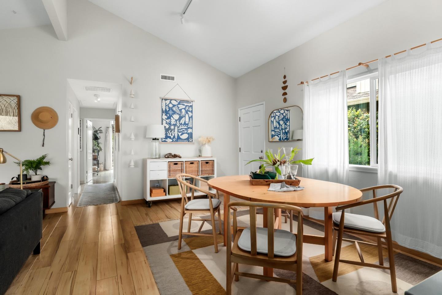 Detail Gallery Image 9 of 48 For 1203 Andrew Ln, Santa Cruz,  CA 95062 - 2 Beds | 2 Baths