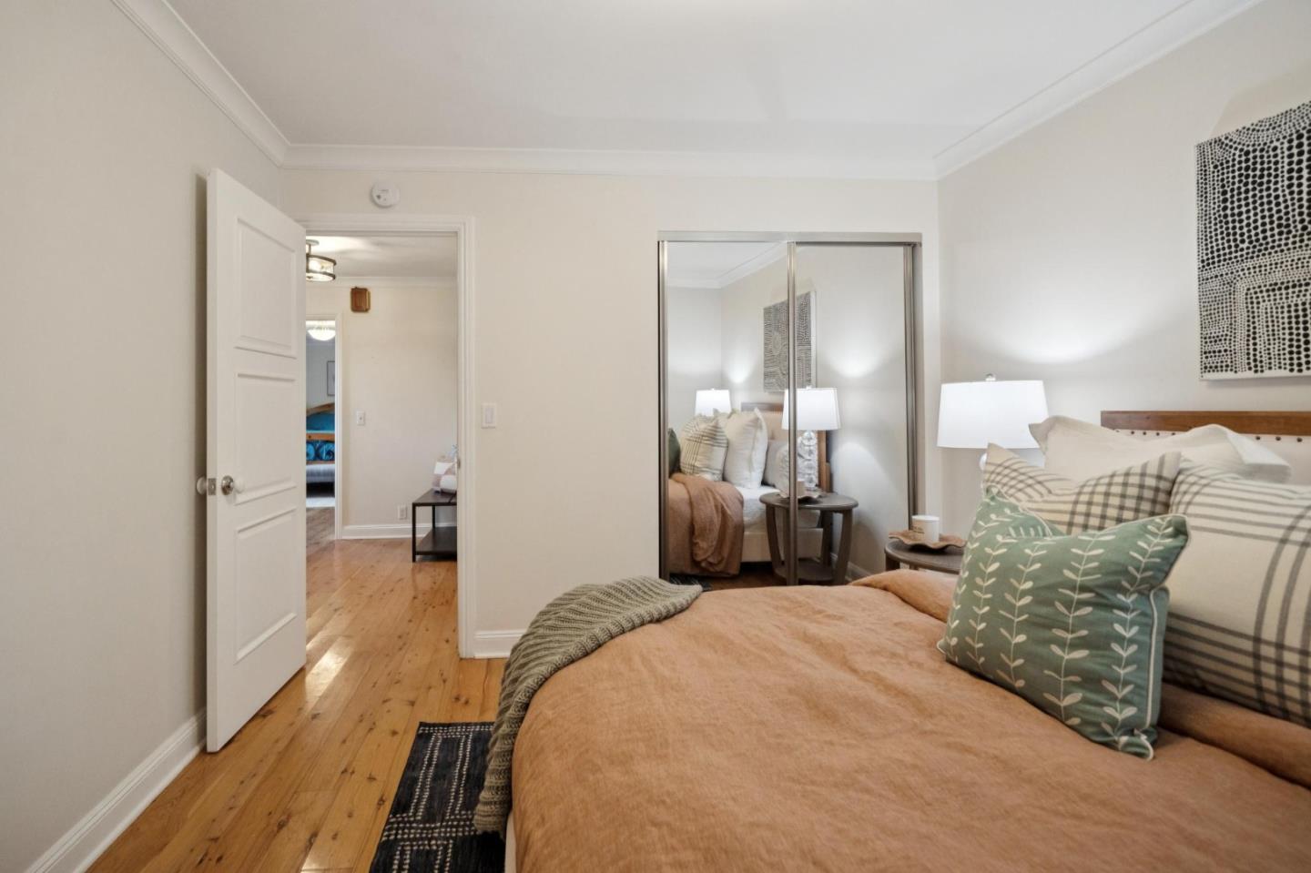 Detail Gallery Image 14 of 34 For 1519 Perez Dr, Pacifica,  CA 94044 - 3 Beds | 2/1 Baths