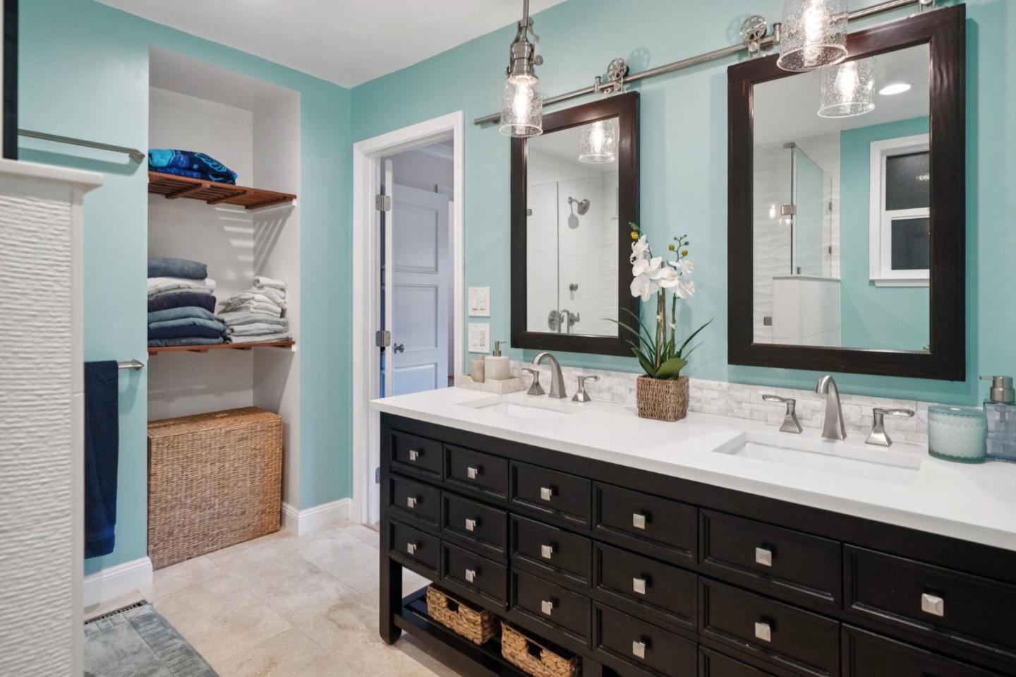 Detail Gallery Image 16 of 34 For 1519 Perez Dr, Pacifica,  CA 94044 - 3 Beds | 2/1 Baths