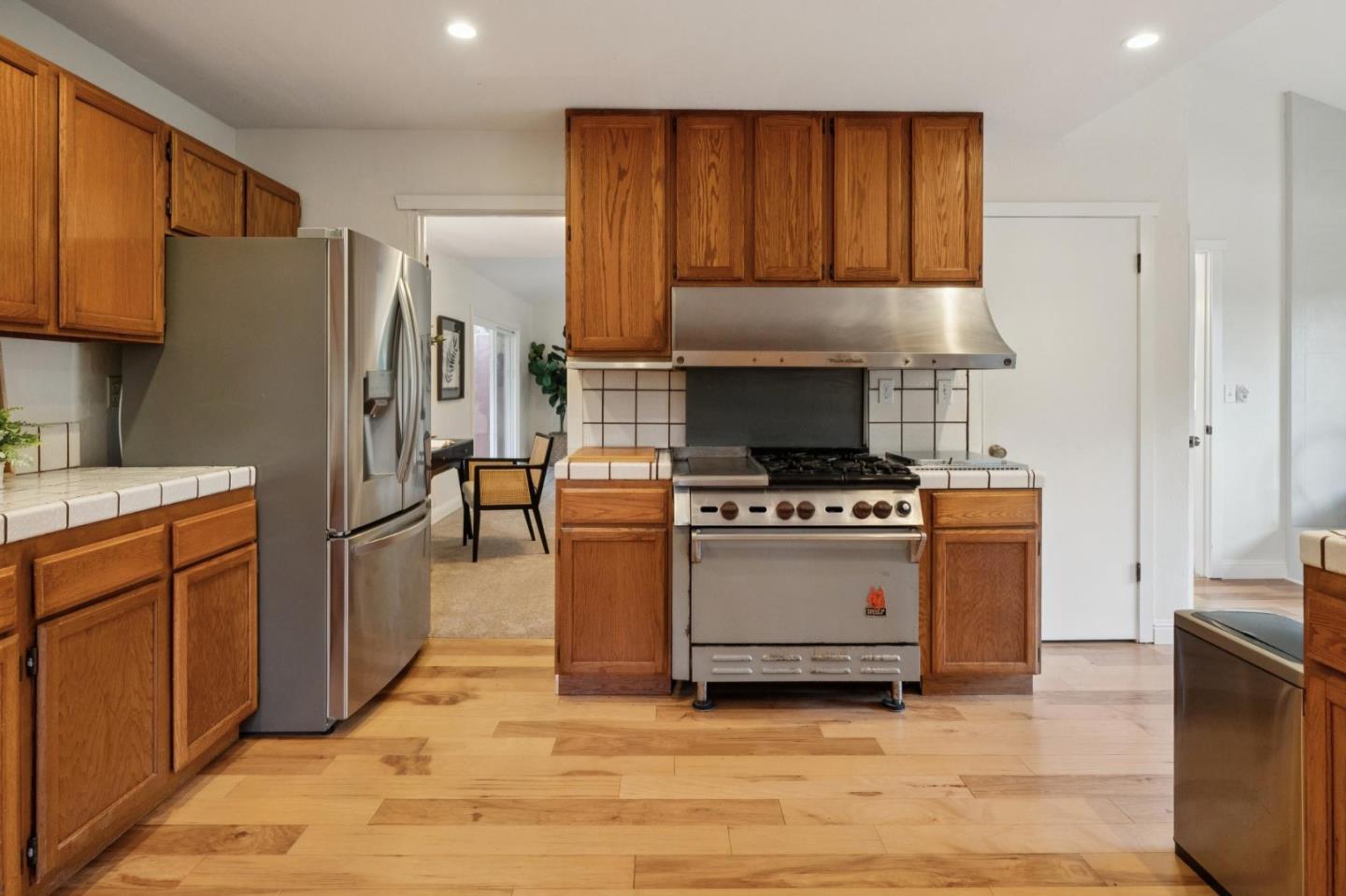 Detail Gallery Image 9 of 34 For 1519 Perez Dr, Pacifica,  CA 94044 - 3 Beds | 2/1 Baths