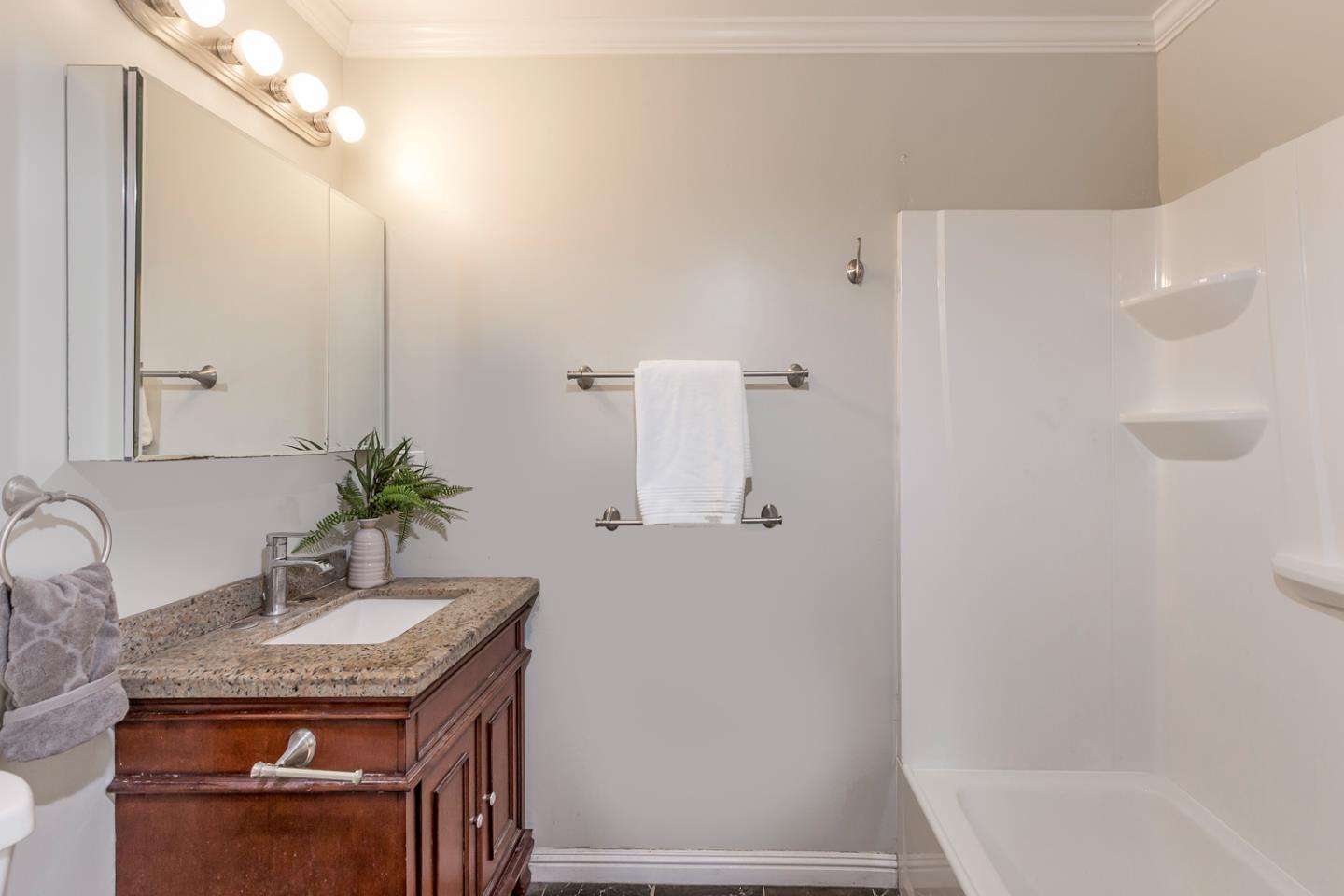 Detail Gallery Image 16 of 34 For 875 Emory Ave, Campbell,  CA 95008 - 4 Beds | 4 Baths