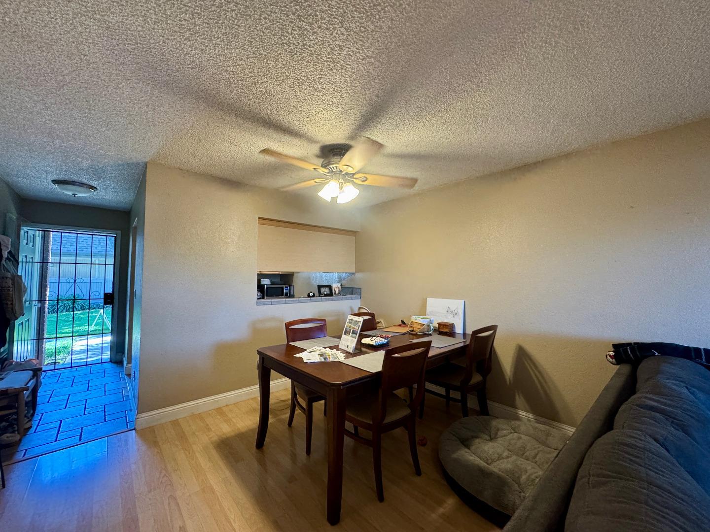 Detail Gallery Image 11 of 19 For 3016 Shadow Springs Pl, San Jose,  CA 95121 - 2 Beds | 1 Baths