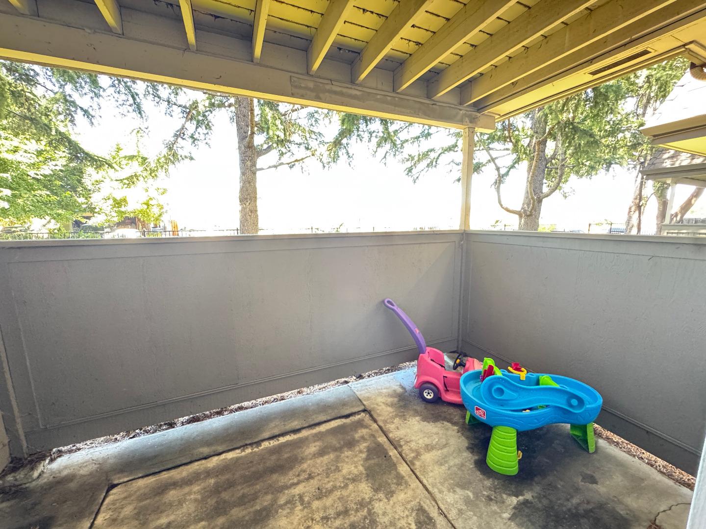 Detail Gallery Image 16 of 19 For 3016 Shadow Springs Pl, San Jose,  CA 95121 - 2 Beds | 1 Baths