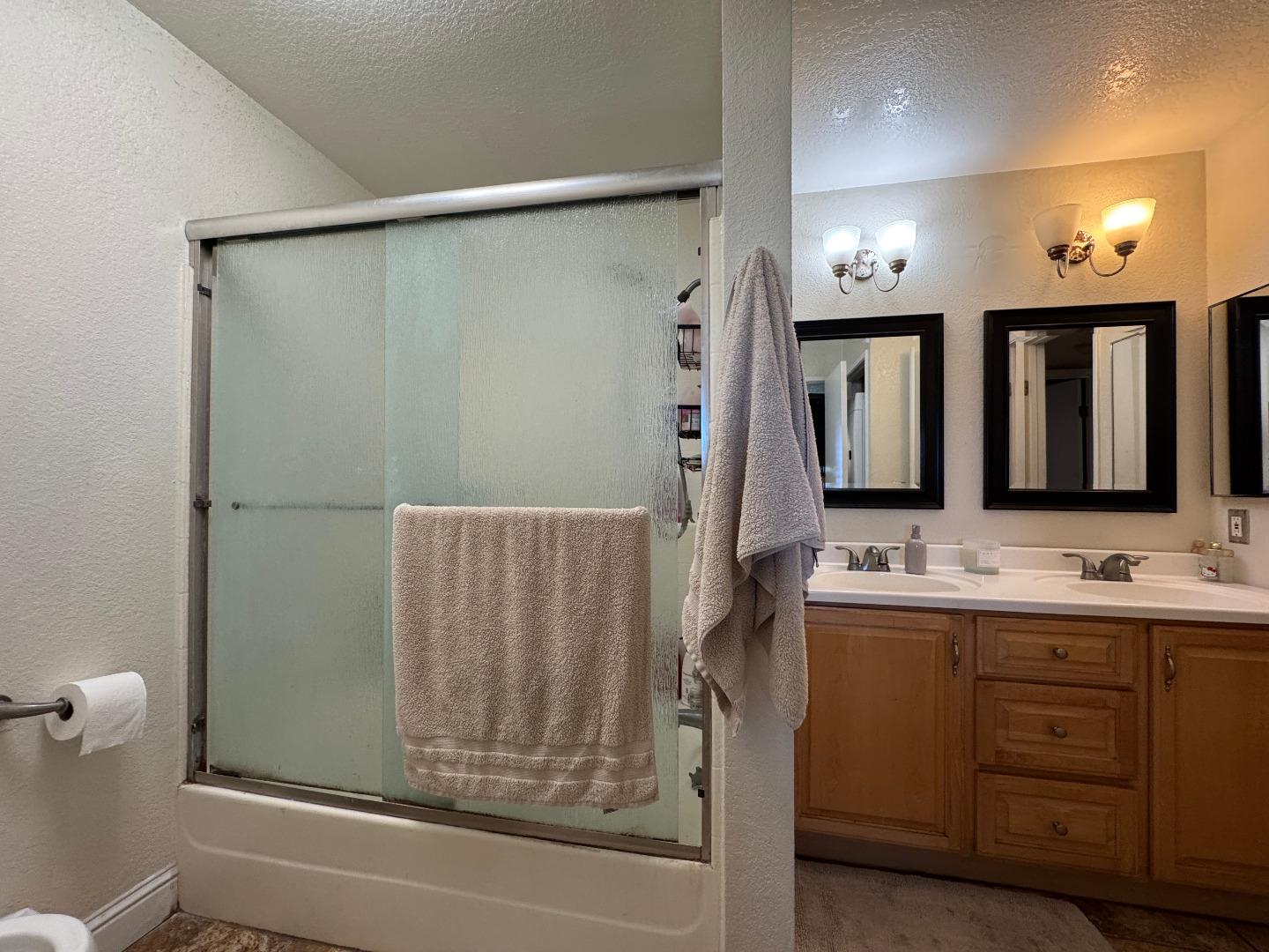 Detail Gallery Image 6 of 19 For 3016 Shadow Springs Pl, San Jose,  CA 95121 - 2 Beds | 1 Baths