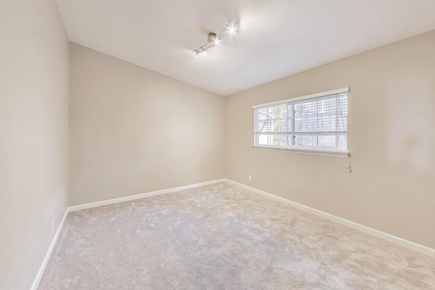 Detail Gallery Image 12 of 22 For 2652 Ponce Ave, Belmont,  CA 94002 - 3 Beds | 2 Baths