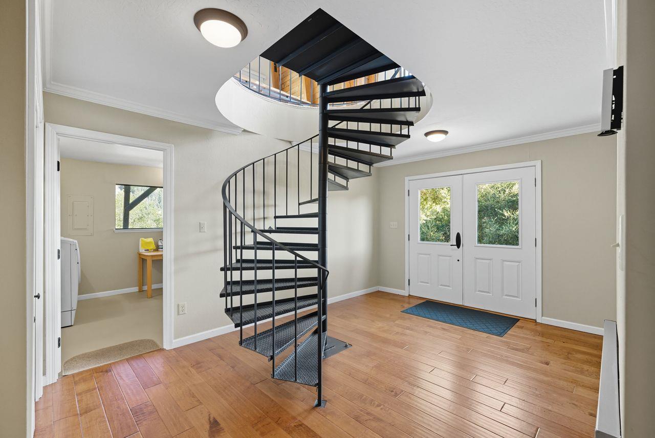 Detail Gallery Image 13 of 19 For 22721 Oak Flat Rd, Los Gatos,  CA 95033 - 4 Beds | 2/1 Baths
