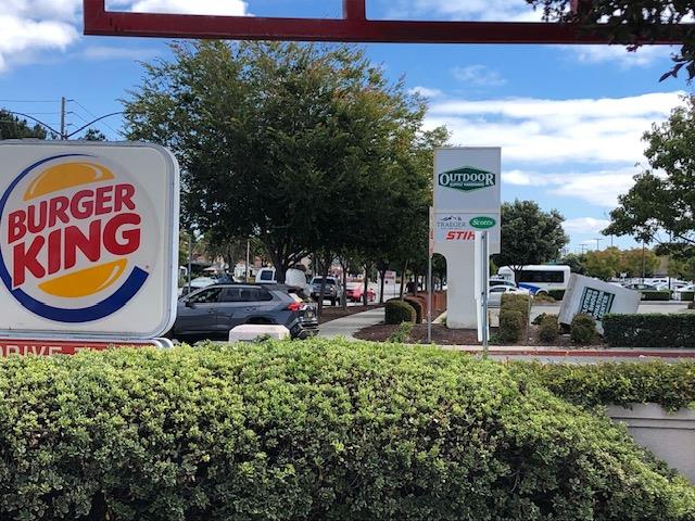 Detail Gallery Image 4 of 6 For 2127 Middlefield Rd, Redwood City,  CA 94063 - – Beds | – Baths