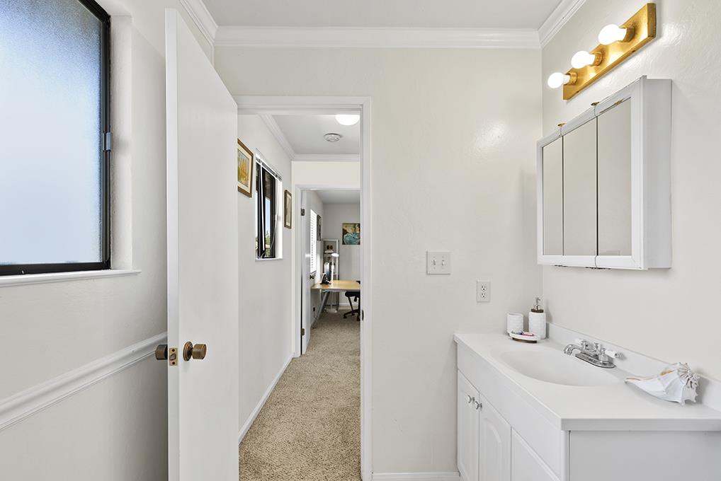 Detail Gallery Image 9 of 14 For 430 Grand Blvd #3,  San Mateo,  CA 94401 - 1 Beds | 1 Baths