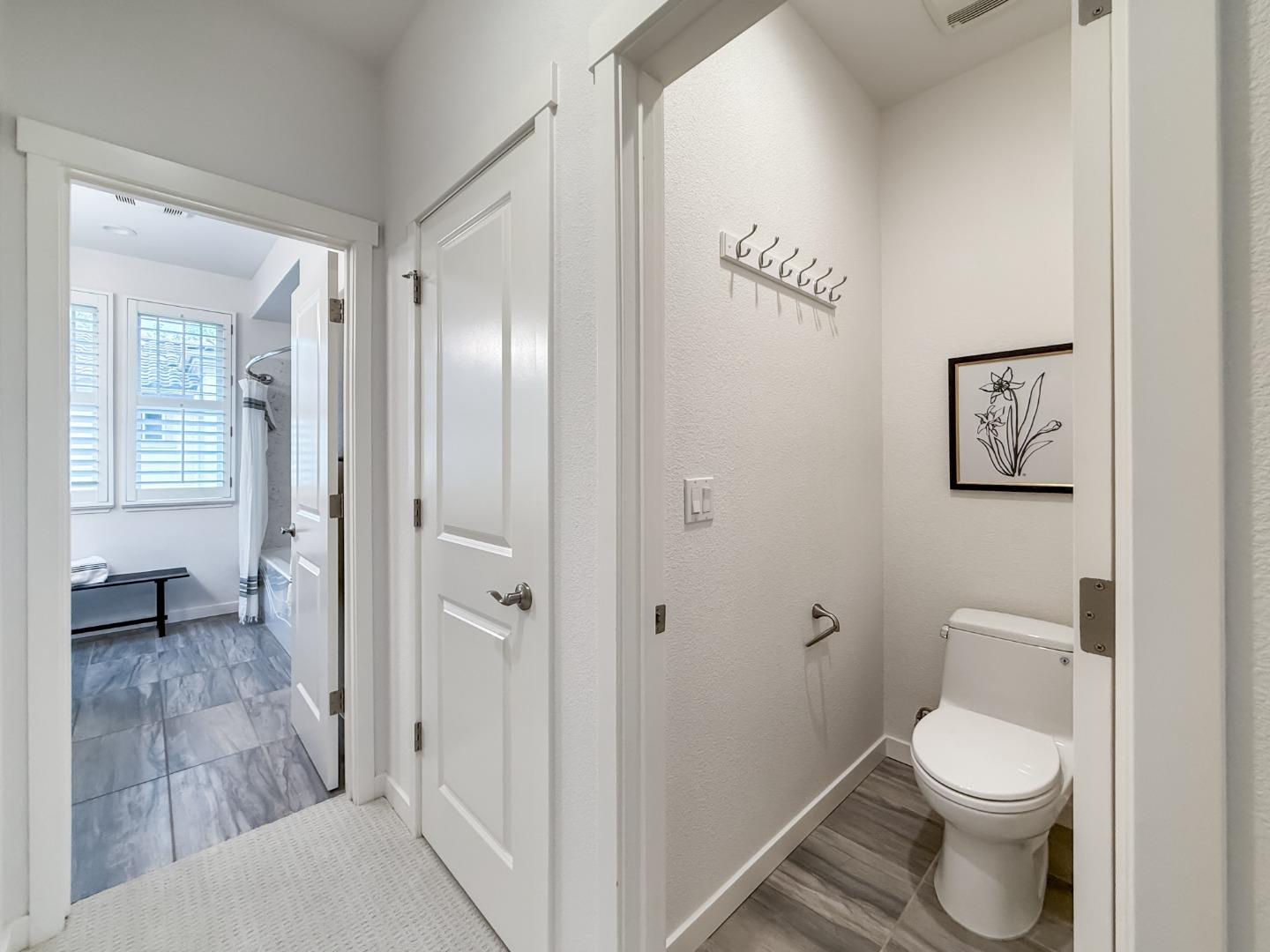 Detail Gallery Image 32 of 46 For 311 Geary Way, Mountain View,  CA 94041 - 4 Beds | 4 Baths
