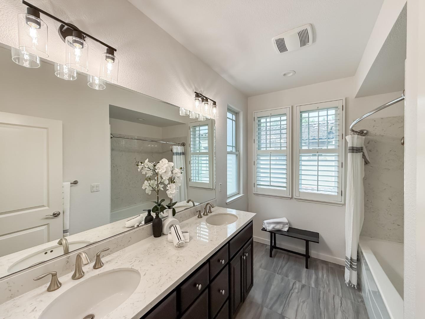 Detail Gallery Image 33 of 46 For 311 Geary Way, Mountain View,  CA 94041 - 4 Beds | 4 Baths